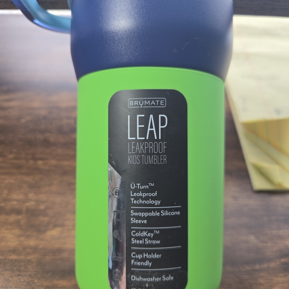 BrüMate Leap Kids Tumbler with Green Sleeve‎ 12 Oz New